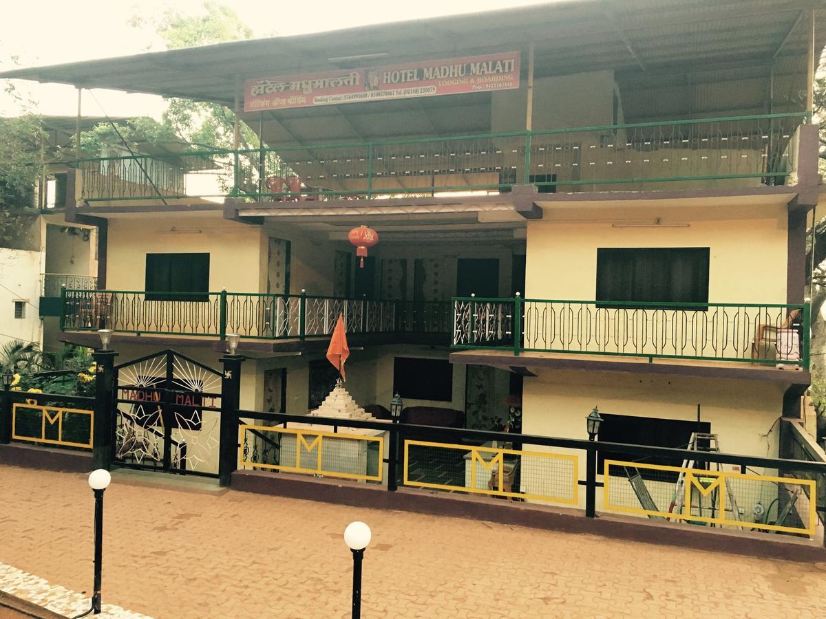 Hotel Madhumalti Matheran Esterno foto
