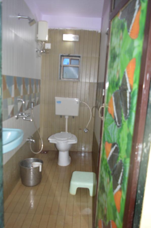 Hotel Madhumalti Matheran Esterno foto